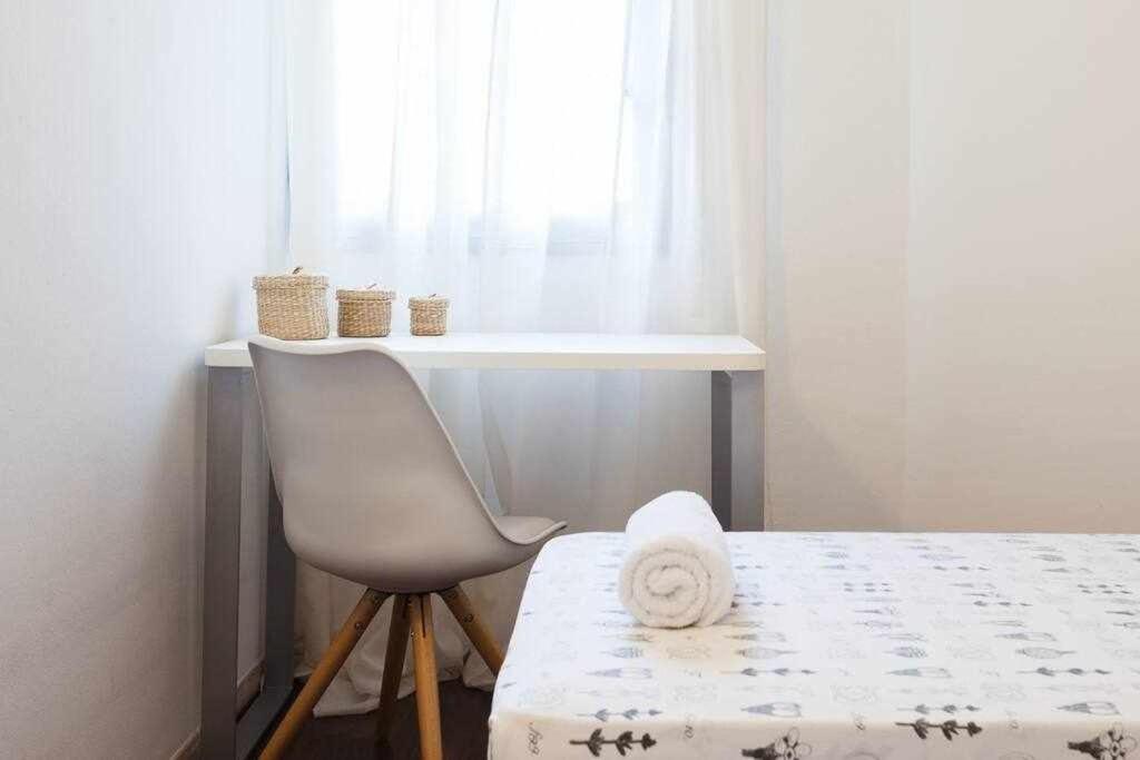 Apartamento Para 4 Con Terraza En El Centro Girona Eksteriør bilde